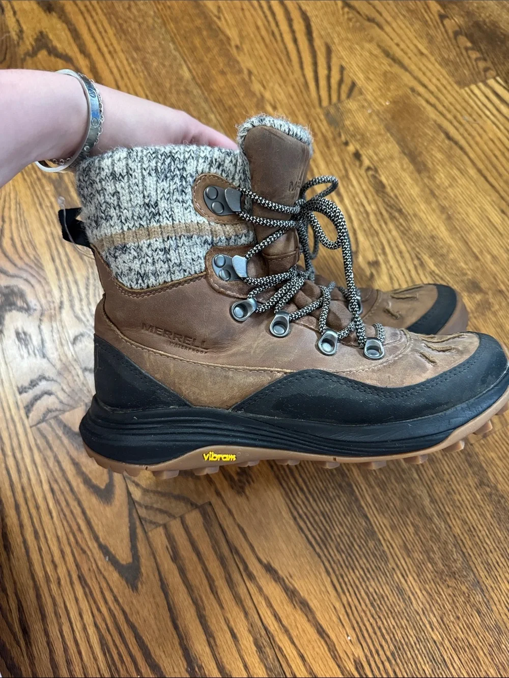 Merrell Siren 4 Thermo Waterproof Winter Boots Vibram Zip Leather Women’s 8